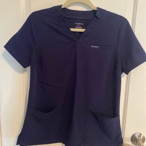 Jaannu scrub top